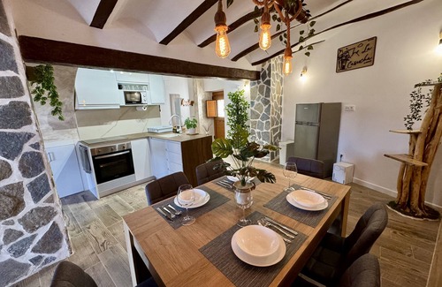 Chulilla House | La Casucha de Chulilla, design house for dream stays.