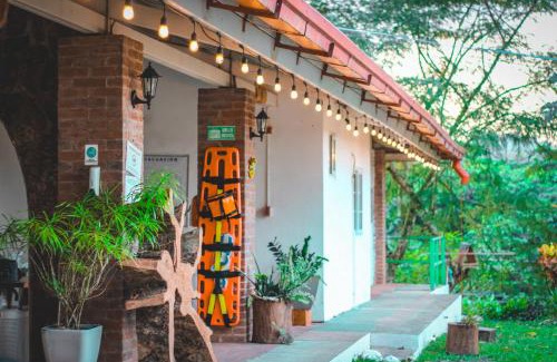 Colon Hotel | La Ceiba Panama