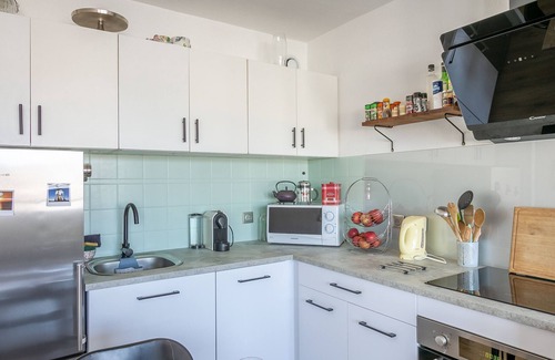 Pleneuf-Val-Andre Apartment | La Chaloupe - Appartement avec balcon vue sur le port