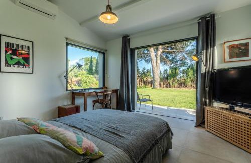 Castelnau-le-Lez House | La chambre de Laura