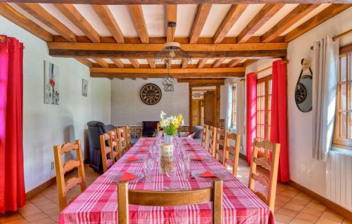 Saint-Etienne-l'Allier House | La Charmille
