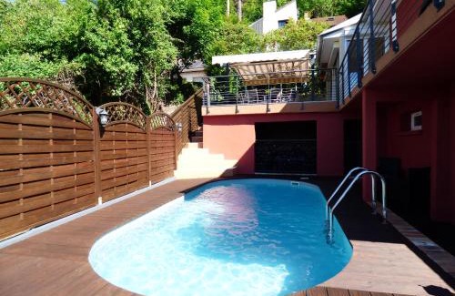Baume-les-Dames Bed & Breakfast | La Colline aux Yeux Doubs