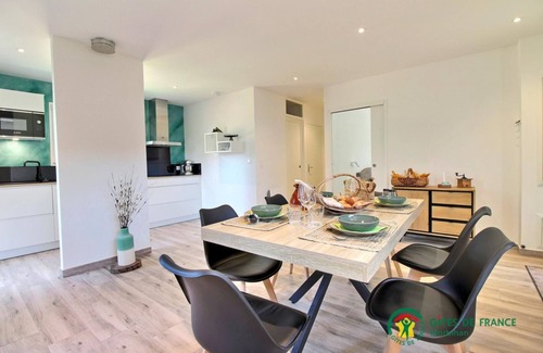 Ferel House | La Coulée Douce - FEREL