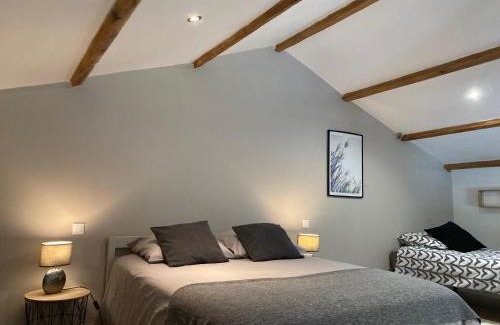 Sainte-Gemme House | « La Crécerelle » spacieux gîte contemporain entre Tarn et Aveyron