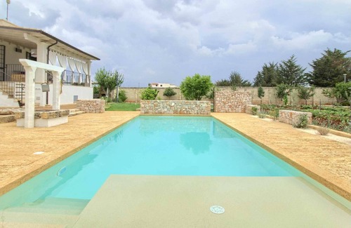 Alessano House | La Cuccuvascia - Two Bedroom House, Sleeps 5