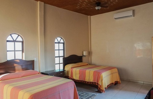Teotitlan del Valle Bed & Breakfast | La Cupula B&B in Teotitlan del Valle, Oax.
