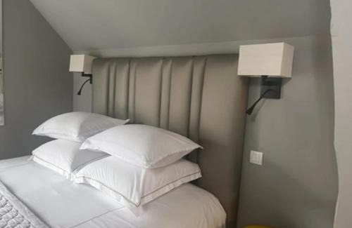 Craon Bed & Breakfast | La Demeure de l'Ile