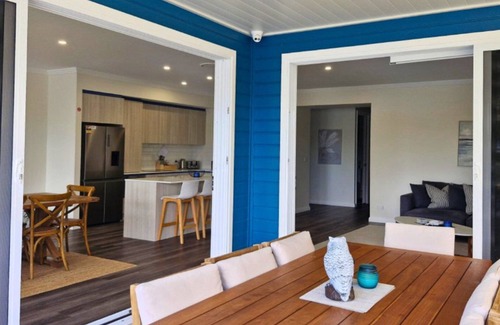 Sussex Inlet House | LA DOLCE VITA, TOP NOTCH