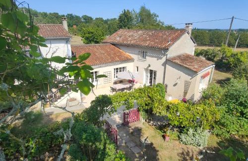 Sorges-et-Ligueux-en-Perigord Bed & Breakfast | La Fayolle en Périgord