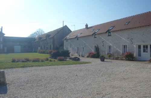 Prunay-en-Yvelines House | La Ferme de Presles "Côté Champs" - 4 ch - 10 pers in the heart of the fields