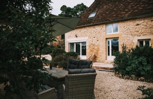 Couze-et-Saint-Front House | La Ferme du Peytavit - Stunning 3 Bed-Stone Barn