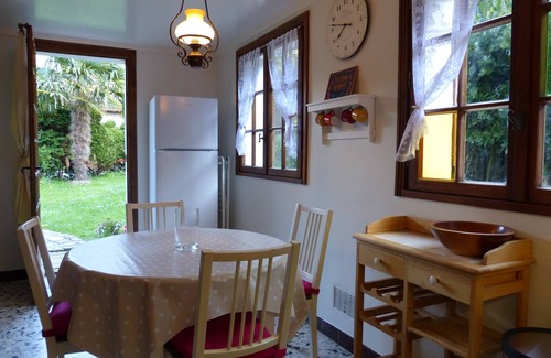 Saint-Jouin-Bruneval Villa | La Flore Marine, Lovely cottage 330 m from the sea and 6 km from Étretat!