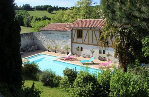 Bajamont Bed & Breakfast | La Garde Pile de Fichou