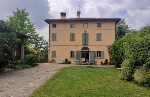 Reggio nell'Emilia Apartment | La Grande Quercia