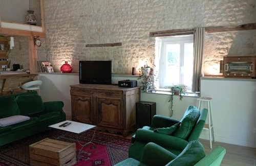 Gourville House | La grange d'Isabelle
