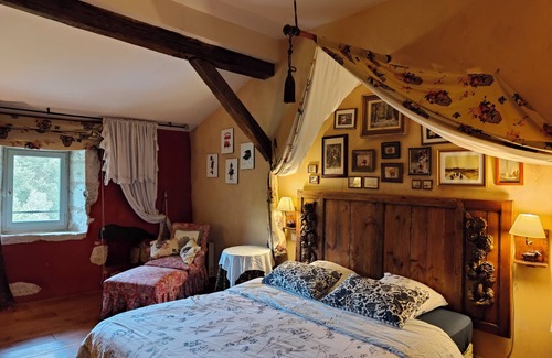 Leguillac-de-l'Auche Other | La Guest House du Château le But