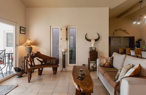 Ojo de Agua House | La Hacienda Eye of Water Rural Luxury Home /13 Acres of privacy
