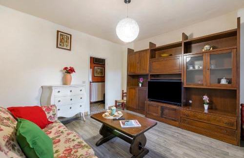 Gignese Apartment | La Lanterna Swimming Pool Retreat - Happy Rentals
