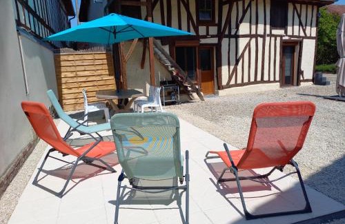 Montmorency-Beaufort House | "La Lavandière" climatisation Restauration Parking Privé