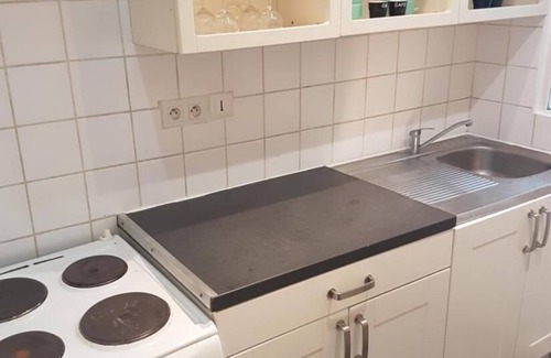 Saint-Jean-d'Angely Apartment | La Laverie - Nice apartment