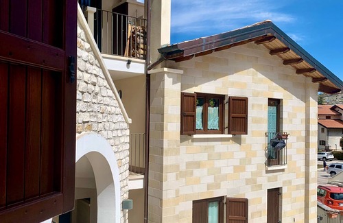 Rocca di Mezzo Apartment | La Loggia Luxury