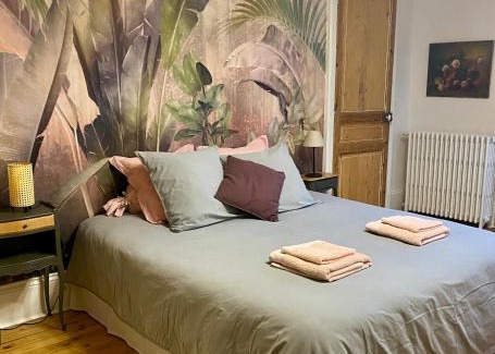 Monteignet-sur-l'Andelot House | La Maison de l'Andelot