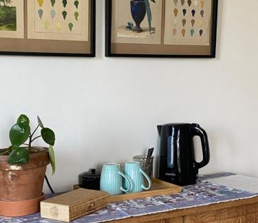 Monteignet-sur-l'Andelot Bed & Breakfast | La Maison de l'Andelot