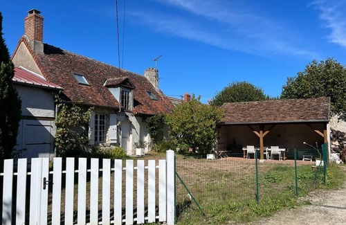 Veuzain-sur-Loire House | La Maison de Mamie