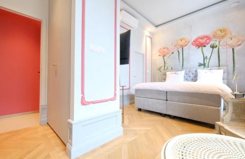 Mons House | La Maison de la Duchesse de la Vallière - Chambre Rosaline - Parking privé gratuit