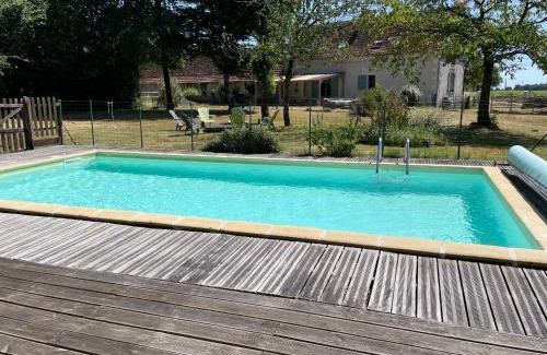 Flere-la-Riviere Villa | La Maison de Maître, Loire Gîte