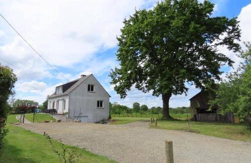 La Chapelle-Saint-Aubert House | La Maison aux pignons verts