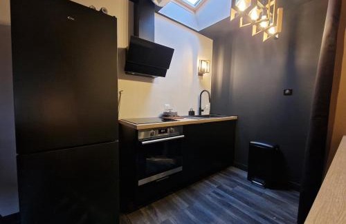 Le Landreau Apartment | La Maison Parfum d'Amour