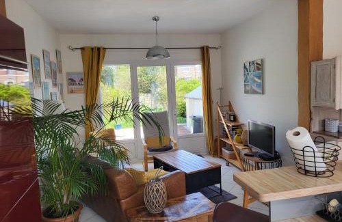 Favieres House | La Massette