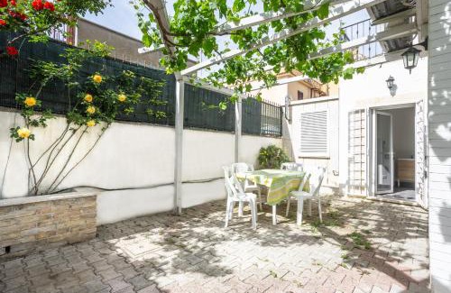Passoscuro House | La Pergola in Fiore