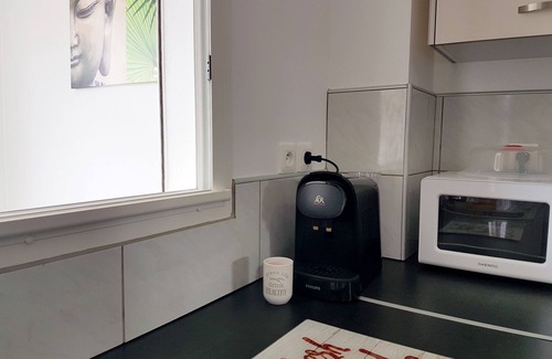 Tartane Apartment | LA PERLE Apartment sea-beach view 15 meters away