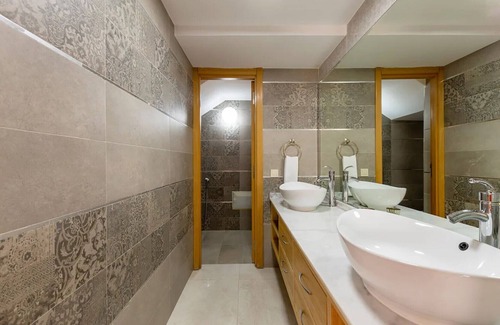 El Makina Villa | La Perle du Golf, magnificent 7 bedroom villa in front of the golf course in Marrakech