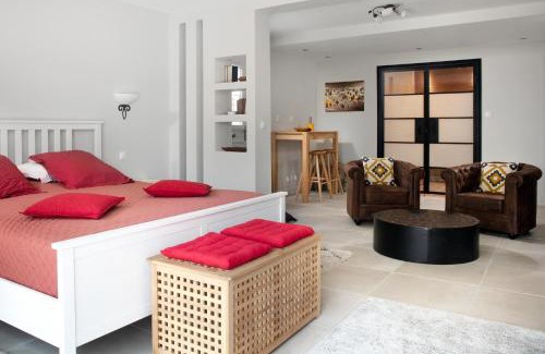 Panazol Bed & Breakfast | La perle rouge A Panazol