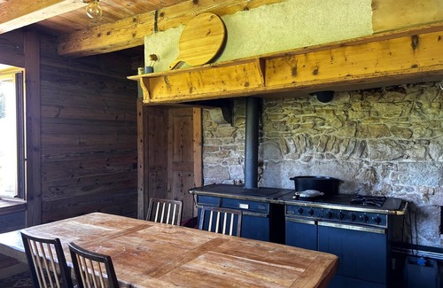Saint-Cergue Bed & Breakfast | La Petite Baronne