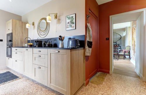 Saponay House | La petite châtelaine - Charmante maison au calme