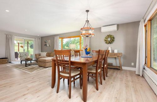 Williamsburg House | La Petite Ferme - Newly Renovated 3BDR Farmhouse - 6200