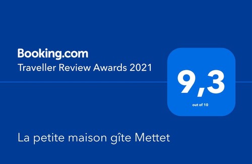 Maredret House | La petite maison gîte Mettet