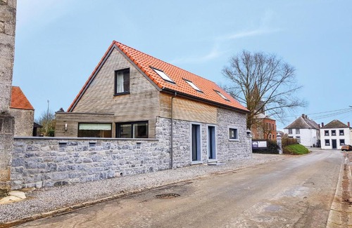Mettet Bed & Breakfast | La petite maison dans la cour