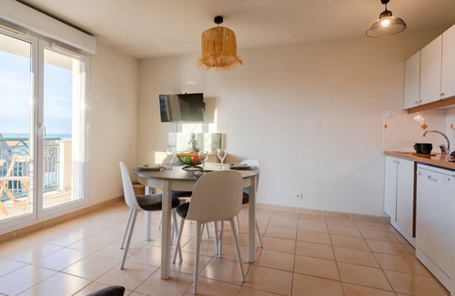 Port Guillaume Apartment | La Presqu'île by Interhome