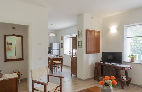 Laglio Apartment | La Quiete in Laglio With 2 Bedrooms and 1 Bathrooms