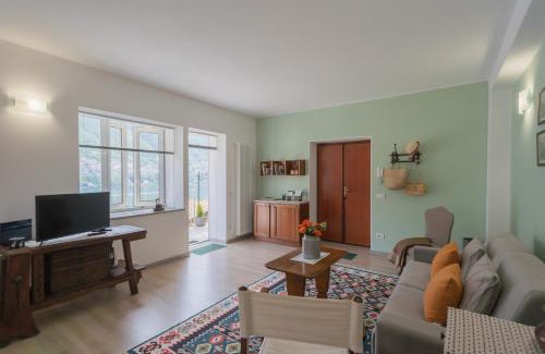 Laglio Apartment | La Quiete with private Garden by Rent All Como