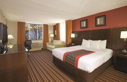 Salisbury Hotel | La Quinta by Wyndham Salisbury