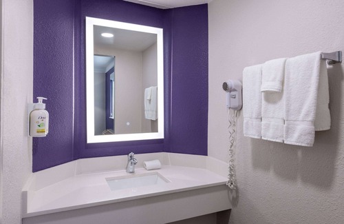 Lenexa Hotel | La Quinta Inn by Wyndham Kansas City Lenexa