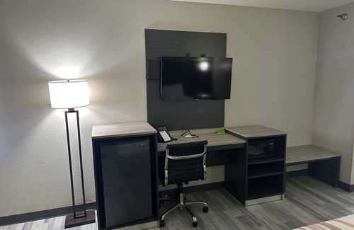 South Central Omaha Hotel | La Quinta Inn by Wyndham Omaha Southwest