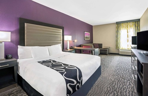 Wellborn Hotel | La Quinta Inn & Suites by Wyndham College Station South