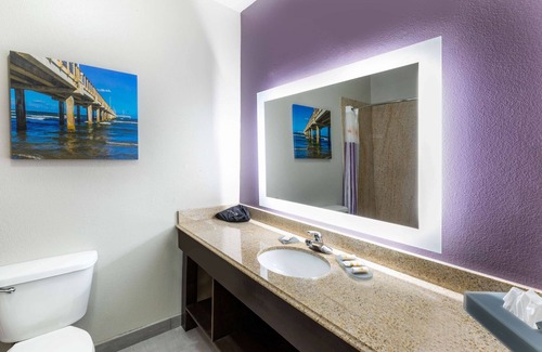 Port Lavaca Hotel | La Quinta Inn & Suites by Wyndham Port Lavaca
